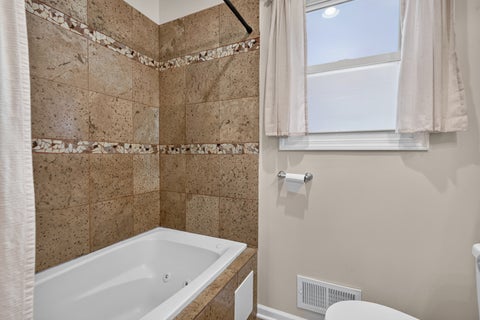Tiny photo for 6365 N Mobile Avenue, Chicago, IL 60646 (MLS # 12681343)