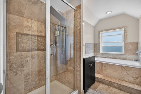 Tiny photo for 6365 N Mobile Avenue, Chicago, IL 60646 (MLS # 12681343)