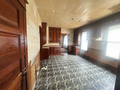 Tiny photo for 801 S Warren Street, Peoria, IL 61605 (MLS # 12351098)