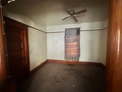 Tiny photo for 801 S Warren Street, Peoria, IL 61605 (MLS # 12351098)