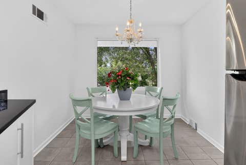 Tiny photo for 282 Stonegate Road, Clarendon Hills, IL 60514 (MLS # 12723413)
