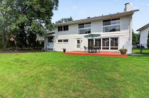 Tiny photo for 282 Stonegate Road, Clarendon Hills, IL 60514 (MLS # 12723413)