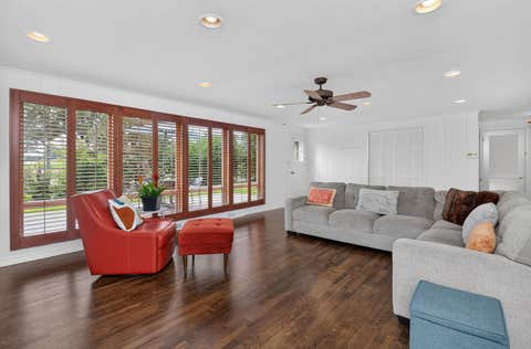 Tiny photo for 282 Stonegate Road, Clarendon Hills, IL 60514 (MLS # 12723413)