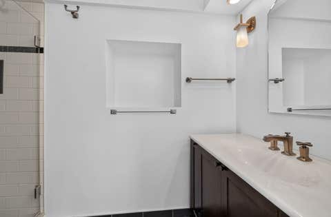 Tiny photo for 282 Stonegate Road, Clarendon Hills, IL 60514 (MLS # 12723413)