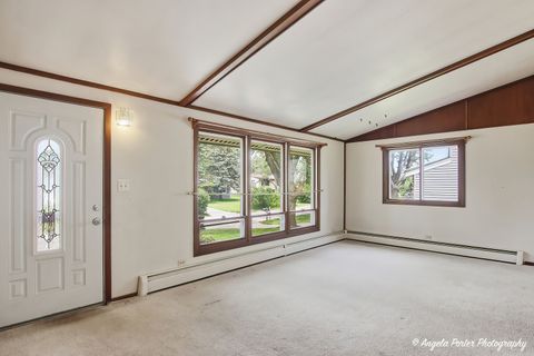 Tiny photo for 3013 Highland Drive, Cary, IL 60013 (MLS # 12674442)