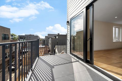 Tiny photo for 529 N Hartland Court, Chicago, IL 60622 (MLS # 12547771)