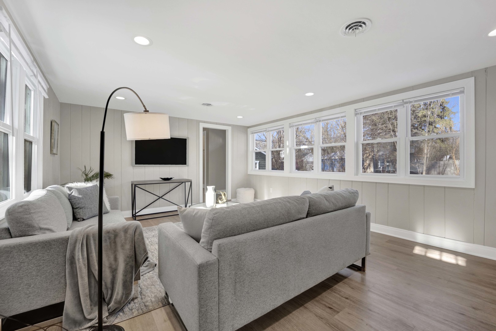 2011 Cleveland Street