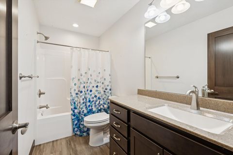Tiny photo for 322 E River Court, Camanche, IA 52730 (MLS # 12635940)
