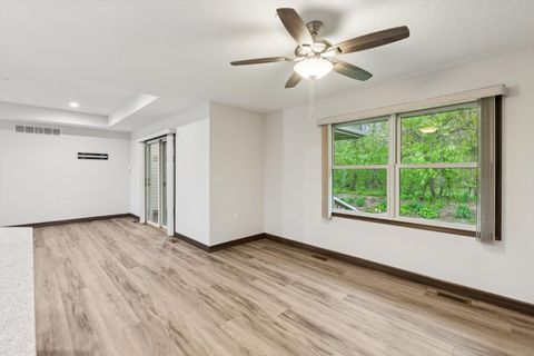 Tiny photo for 322 E River Court, Camanche, IA 52730 (MLS # 12635940)