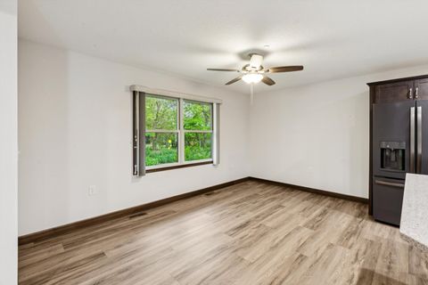 Tiny photo for 322 E River Court, Camanche, IA 52730 (MLS # 12635940)