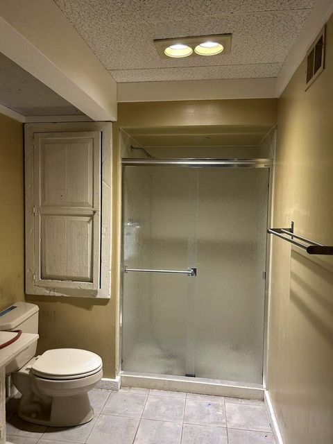 Tiny photo for 27763 W Lakeview Drive N, Lake Barrington, IL 60084 (MLS # 12491862)