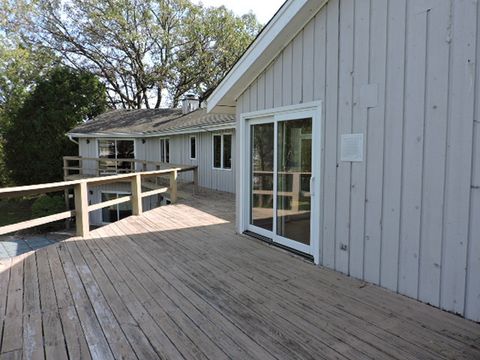Tiny photo for 27763 W Lakeview Drive N, Lake Barrington, IL 60084 (MLS # 12491862)