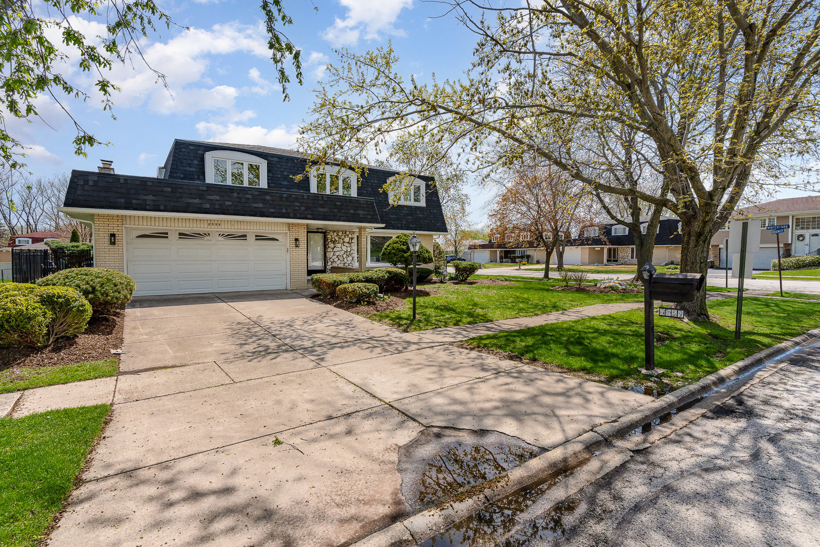 8559 S Broadmoor Drive