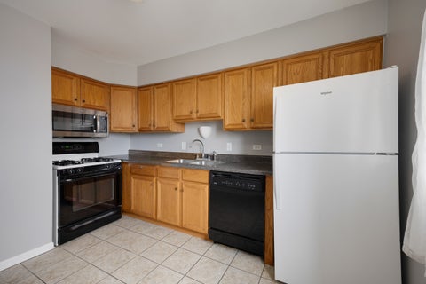 Tiny photo for 108 Boardwalk Street #2E, Elk Grove Village, IL 60007 (MLS # 12710539)