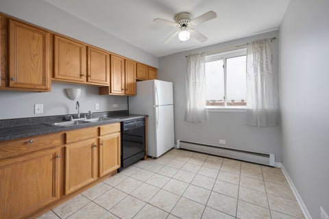 Tiny photo for 108 Boardwalk Street #2E, Elk Grove Village, IL 60007 (MLS # 12710539)