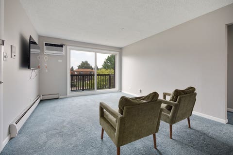 Tiny photo for 108 Boardwalk Street #2E, Elk Grove Village, IL 60007 (MLS # 12710539)
