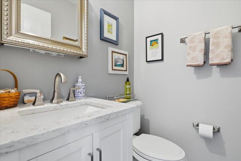 Tiny photo for 895 Garfield Avenue, Libertyville, IL 60048 (MLS # 12784034)