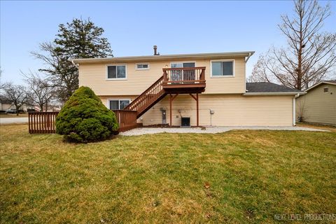 Tiny photo for 5628 Crestwood Road, Matteson, IL 60443 (MLS # 12574155)