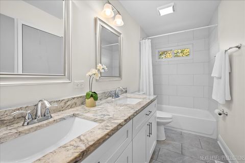 Tiny photo for 5628 Crestwood Road, Matteson, IL 60443 (MLS # 12574155)