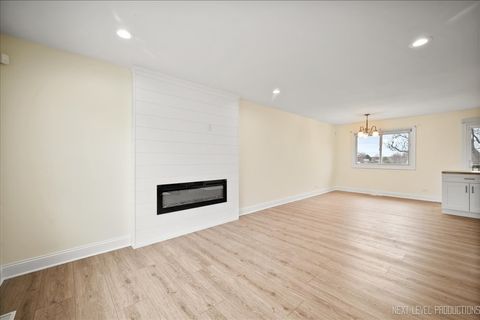 Tiny photo for 5628 Crestwood Road, Matteson, IL 60443 (MLS # 12574155)