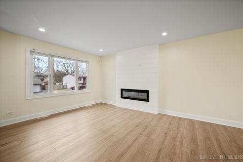 Tiny photo for 5628 Crestwood Road, Matteson, IL 60443 (MLS # 12574155)