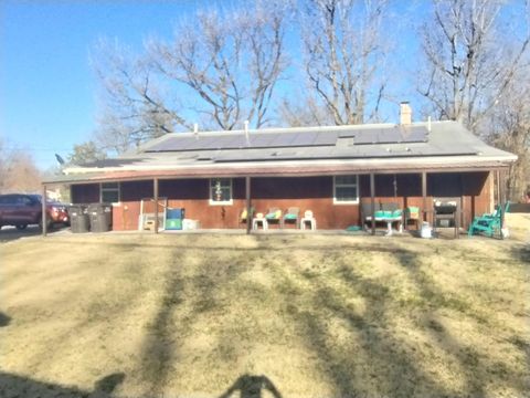 Tiny photo for 600 S Skyline, Carbondale, IL 62901 (MLS # EB302998)