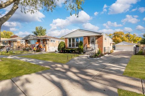 Photo of 4856 Wick Drive, Oak Lawn, IL 60453 (MLS # 12568937)