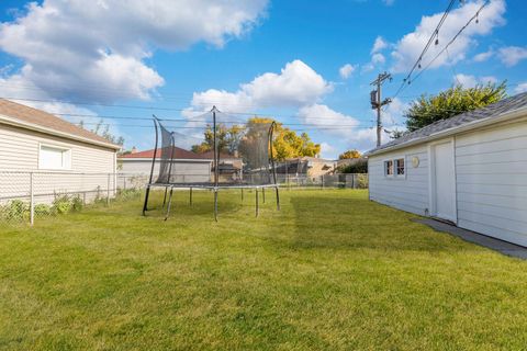 Tiny photo for 4856 Wick Drive, Oak Lawn, IL 60453 (MLS # 12568937)