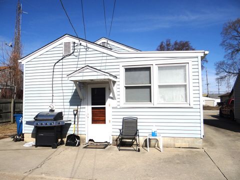 Tiny photo for 831 Douglas Street, Morris, IL 60450 (MLS # 12575095)