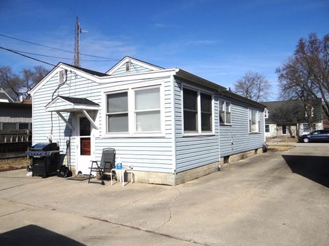 Tiny photo for 831 Douglas Street, Morris, IL 60450 (MLS # 12575095)