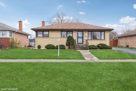 Photo of 16645 Cottage Grove Avenue, South Holland, IL 60473 (MLS # 12517889)