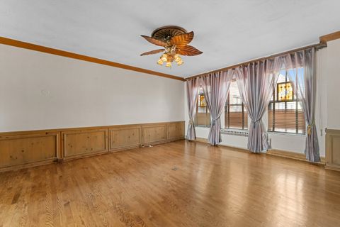 Tiny photo for 3530 N Lake Shore Drive #12B, Chicago, IL 60657 (MLS # 12373631)