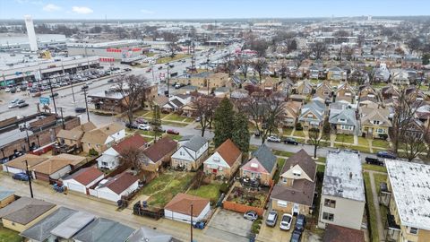 Tiny photo for 1822 N 23rd Avenue, Melrose Park, IL 60160 (MLS # 12542530)