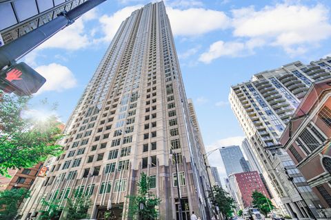 33 W ONTARIO Street 53AB Chicago IL 60610