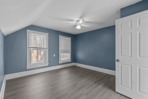 Tiny photo for 1527 W 6th St Street, Davenport, IA 52802 (MLS # 100000370)