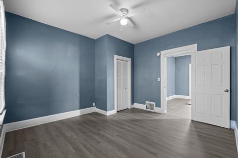 Tiny photo for 1527 W 6th St Street, Davenport, IA 52802 (MLS # 100000370)