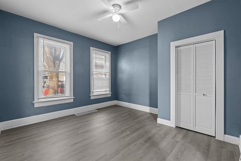 Tiny photo for 1527 W 6th St Street, Davenport, IA 52802 (MLS # 100000370)