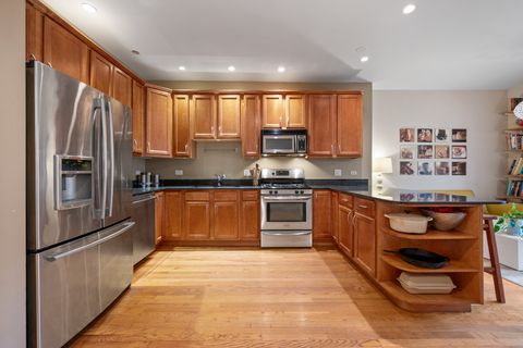 Tiny photo for 2444 N Linden Place #1, Chicago, IL 60647 (MLS # 12580941)