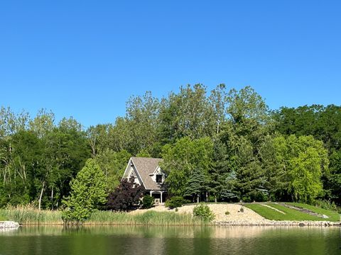 Tiny photo for 423 Mallard Point, Danville, IL 61832 (MLS # 12378999)