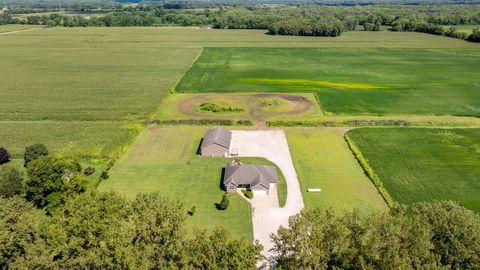 Tiny photo for 22954 McGuire Road, Wilmington, IL 60481 (MLS # 12573085)