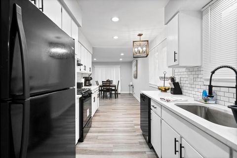 Tiny photo for 325 W Central Avenue, Lombard, IL 60148 (MLS # 12512008)