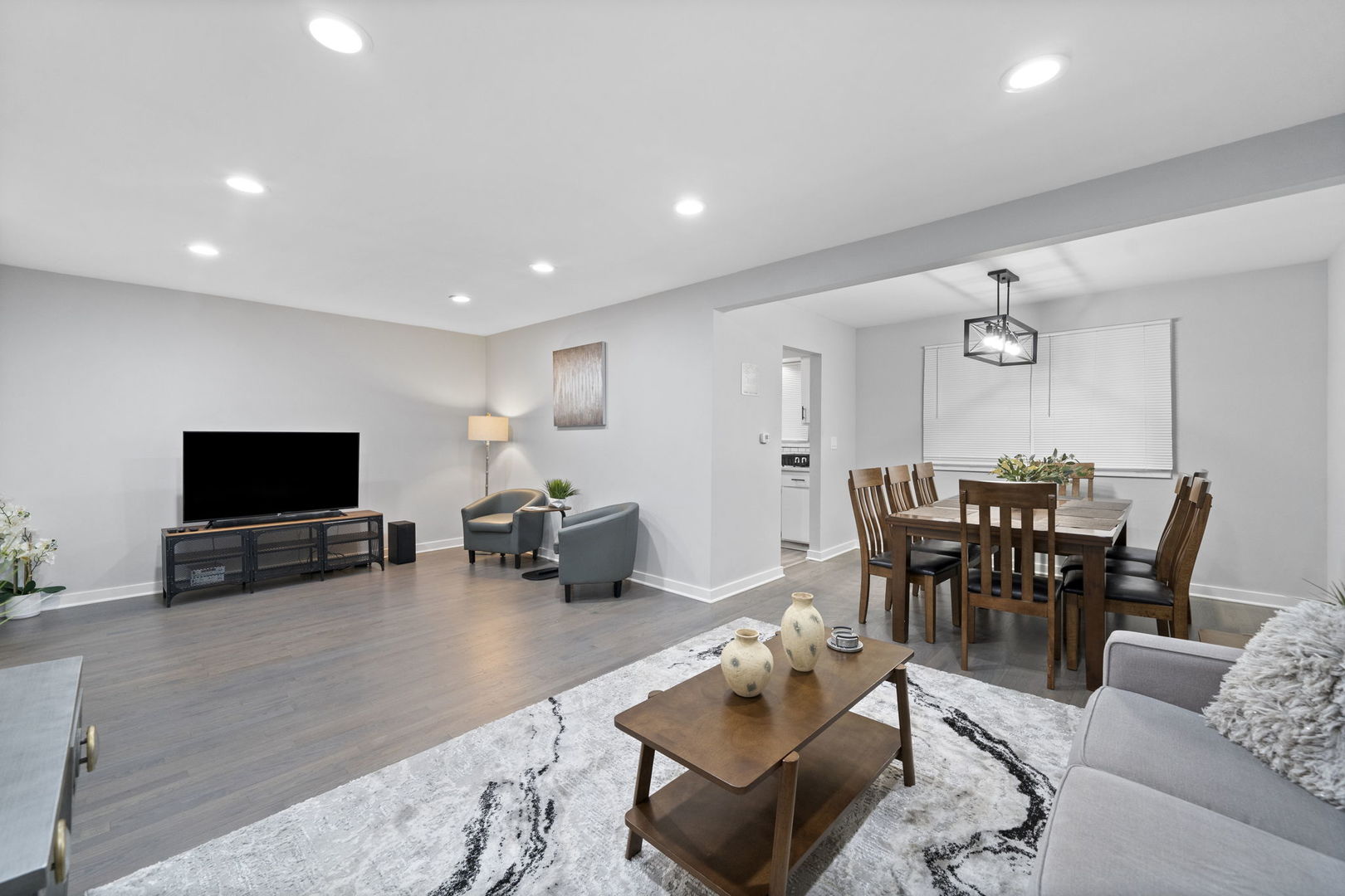 325 W Central Avenue