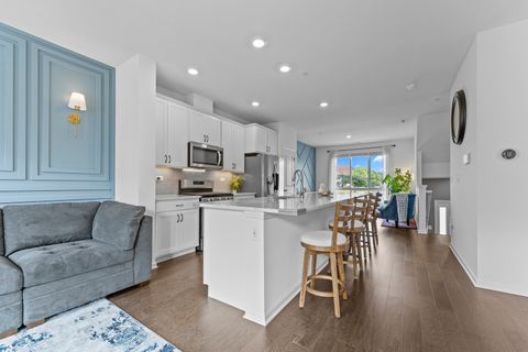 Tiny photo for 1272 Quadrant Lane, Schaumburg, IL 60173 (MLS # 12426124)