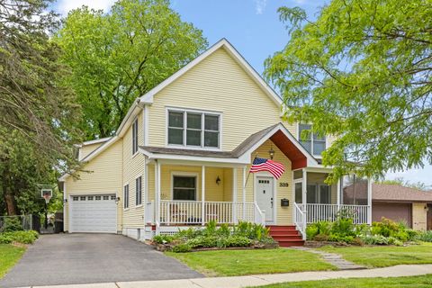 Photo of 339 8th Street, Downers Grove, IL 60515 (MLS # 12581730)