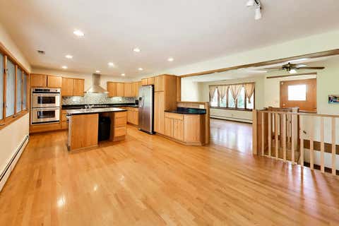 Tiny photo for 4049 Grandview Avenue, Gurnee, IL 60031 (MLS # 12724627)