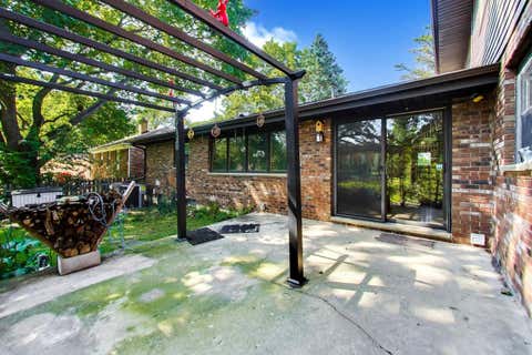 Tiny photo for 4049 Grandview Avenue, Gurnee, IL 60031 (MLS # 12724627)