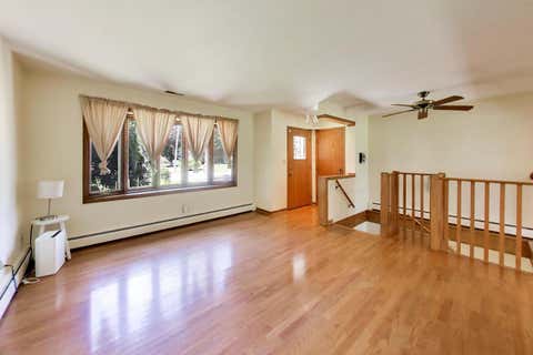 Tiny photo for 4049 Grandview Avenue, Gurnee, IL 60031 (MLS # 12724627)