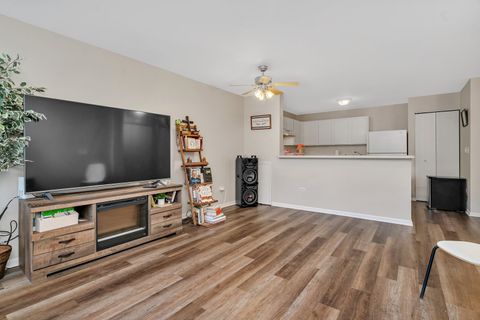 Tiny photo for 1303 Silverstone Drive #1303, Carpentersville, IL 60110 (MLS # 12518816)