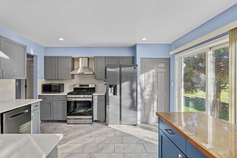 Tiny photo for 870 March Street, Lake Zurich, IL 60047 (MLS # 12515710)