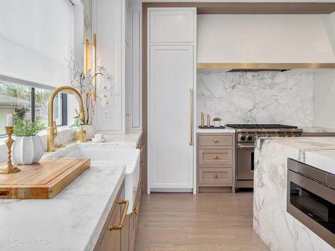 Tiny photo for 5425 Central Avenue, Western Springs, IL 60558 (MLS # 12556438)